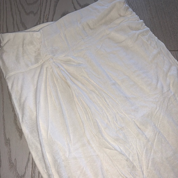 Skirt - Picture 2 of 3